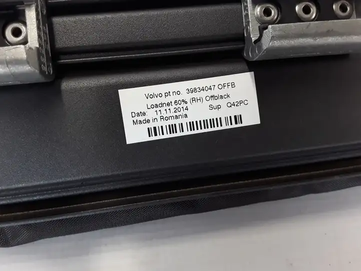 Volvo V70 (2013 - 2016) 39834047 Шторка багажника (сетка) — фото 2