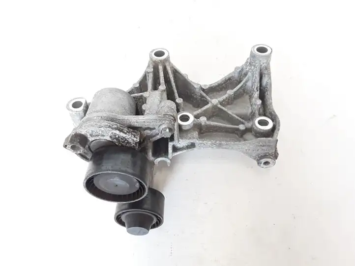 Opel Vivaro (2014 - 2018) 117105124R Кронштейн генератора — фото 3