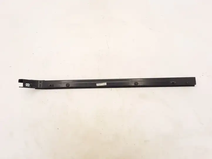 Opel Vivaro (2014 - 2018) 777603037R Средняя направляющая ролика раздвижной двери — фото 1