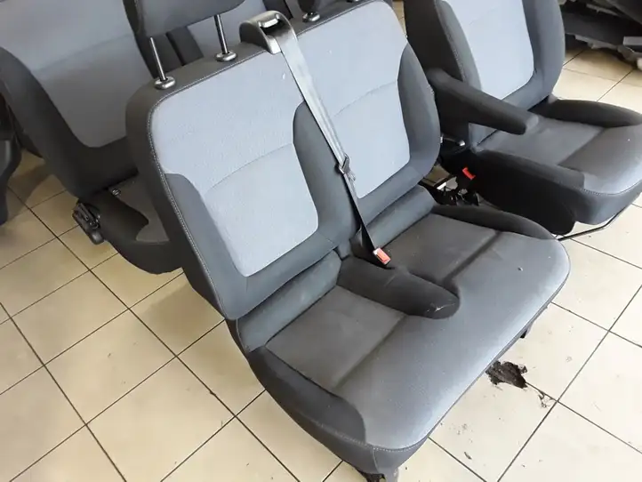 Opel Vivaro (2014 - 2018) Комплект салона — фото 6