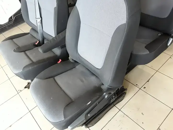 Opel Vivaro (2014 - 2018) Комплект салона — фото 10