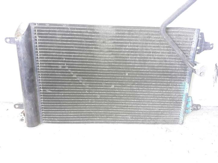 Volkswagen Sharan (2000 - 2003)  YM2H19C600AA Радиатор охлаждения кондиционера воздуха