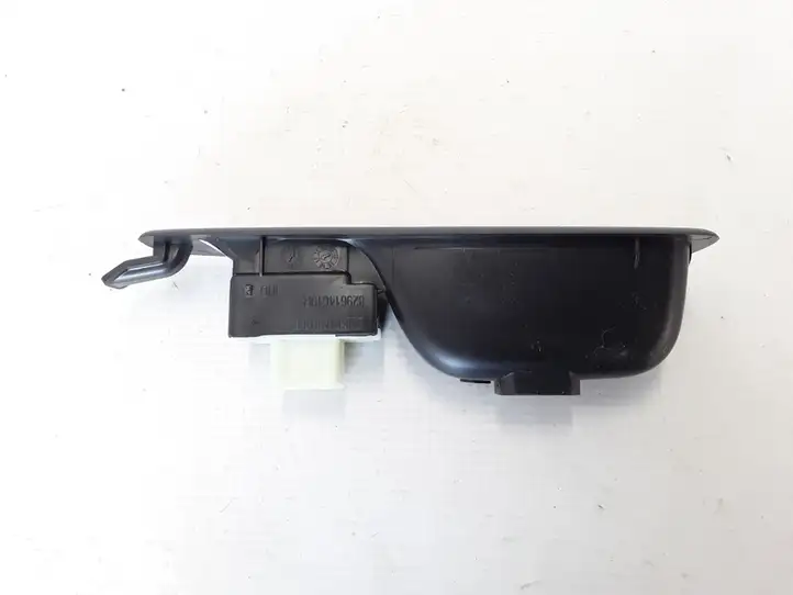 Renault Captur (2013 - 2020) 829614619R Блок кнопок стеклоподъемников — фото 3