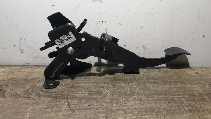 Renault Megane II (2006 - 2008)  8200703458 Педаль сцепления