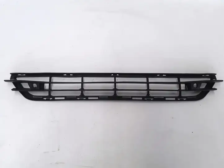 Volvo S60 (2010 - 2013) 31323859 Нижняя решетка переднего бампера — фото 1