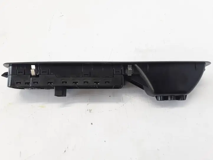 Renault Megane III (2009 - 2016) 809610016R Блок кнопок стеклоподъемников — фото 3