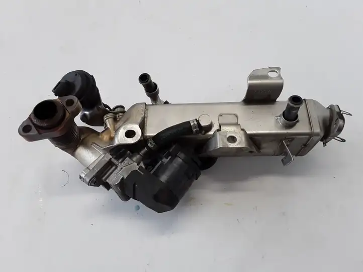 BMW 3 F30 F35 F31 (2012 - 2018) 7810751 Охладитель клапана EGR — фото 3