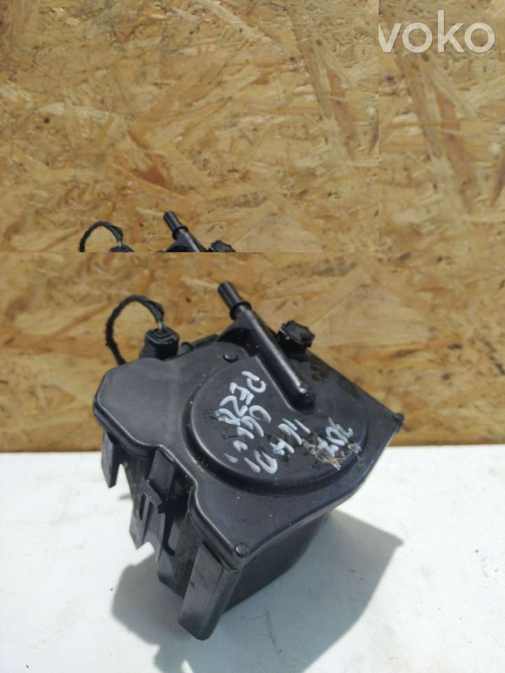 Peugeot 307 (2005 - 2008)  9305108C Корпус топливного фильтра