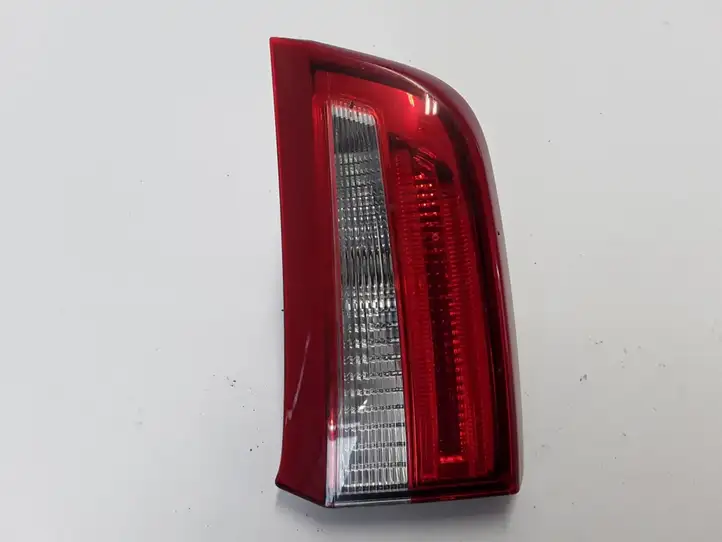 Volvo S60 (2013 - 2018) 30796272 Задний фонарь в крышке багажника — фото 3