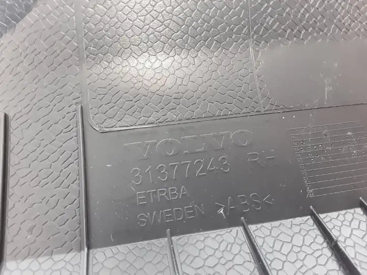 Volvo XC90 (2014 - 2019) 31377243 Верхняя обшивка стойки D — фото 3