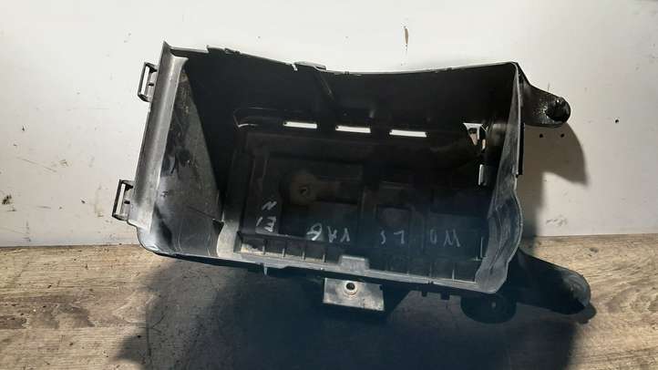 Volkswagen Touran I (2003 - 2010)  1K0915333B Ящик аккумулятора