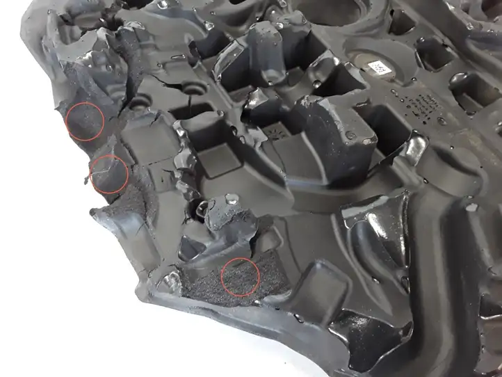 Volvo XC60 (2017 - ) 31657647 Крышка двигателя декоративная — фото 2