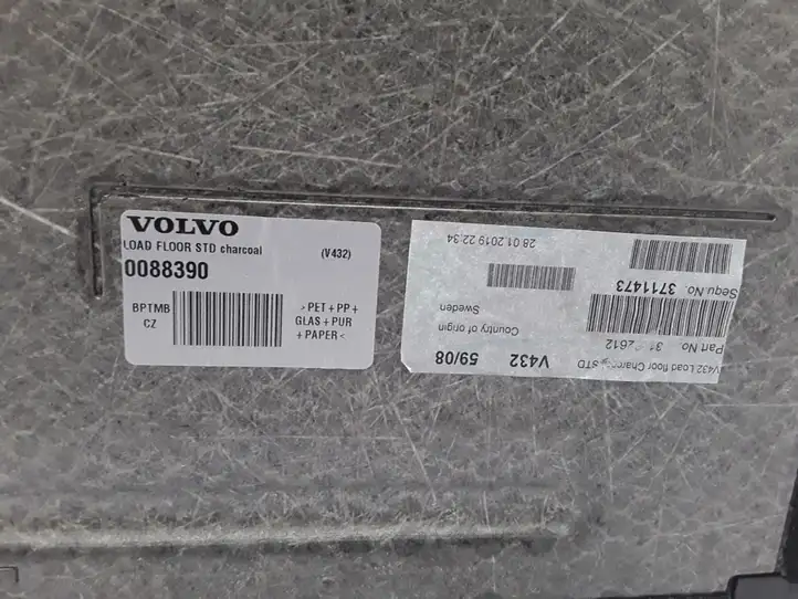 Volvo V60 (2013 - 2018) 31462612 Коврик багажника — фото 2