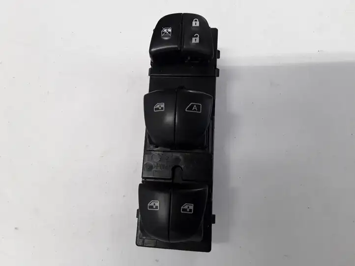 Renault Kadjar (2015 - 2018) 254012351R Кнопка стеклоподъемников — фото 4