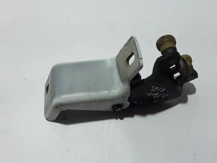 Dacia Dokker (2012 - 2021) 824A65571R Средняя направляющая ролика раздвижной двери — фото 4