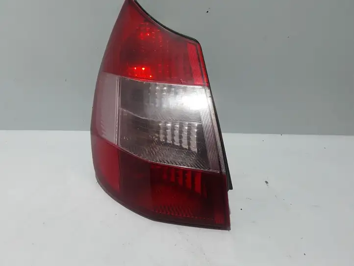 Renault Scenic II - Grand scenic II (2003 - 2006) 8200127704 Задний фонарь в кузове — фото 1