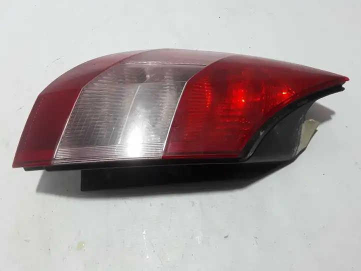 Renault Scenic II - Grand scenic II (2003 - 2006) 8200127704 Задний фонарь в кузове — фото 3