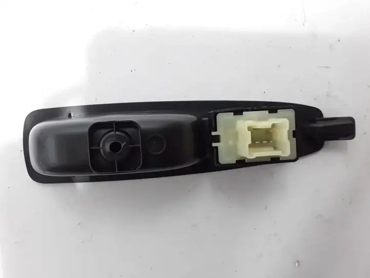 Renault Captur (2013 - 2020) 829614619R Кнопка стеклоподъемников — фото 3