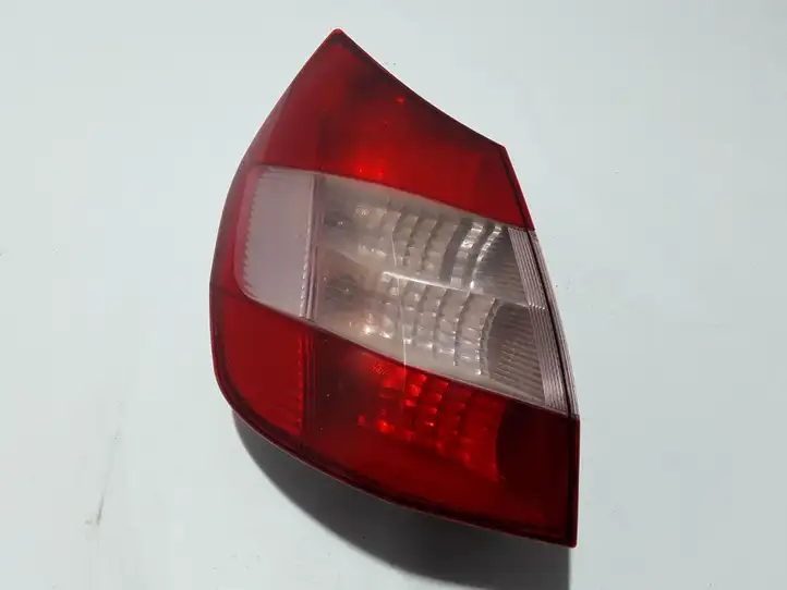 Renault Scenic II - Grand scenic II (2003 - 2006) 8200127704 Задний фонарь в кузове — фото 1