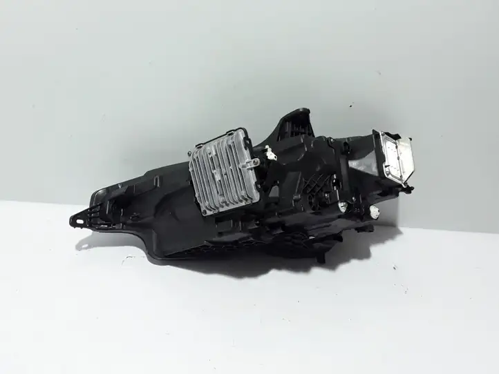 Volvo V60 (2013 - 2018) 32228810 Передняя фара — фото 3