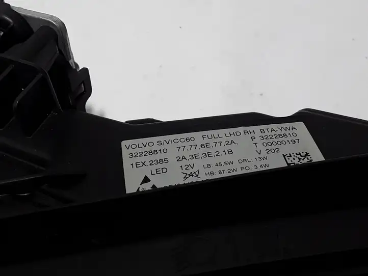 Volvo V60 (2013 - 2018) 32228810 Передняя фара — фото 4
