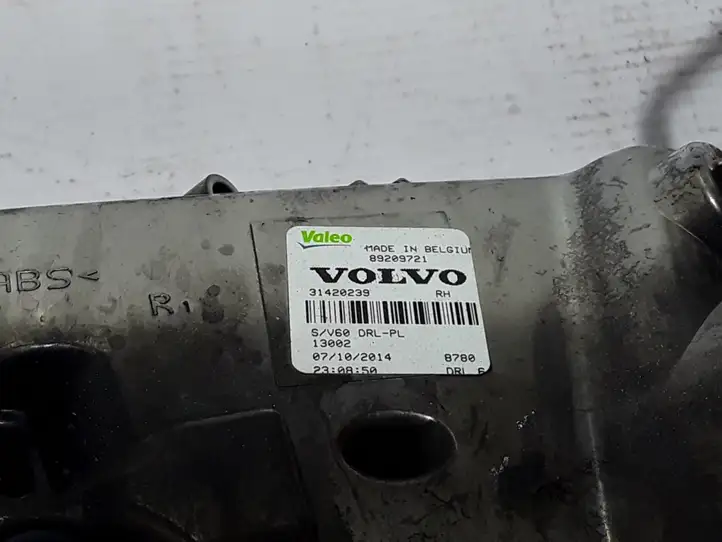 Volvo S60 (2013 - 2018) 31420239 Дневные ходовые огни (LED) — фото 2