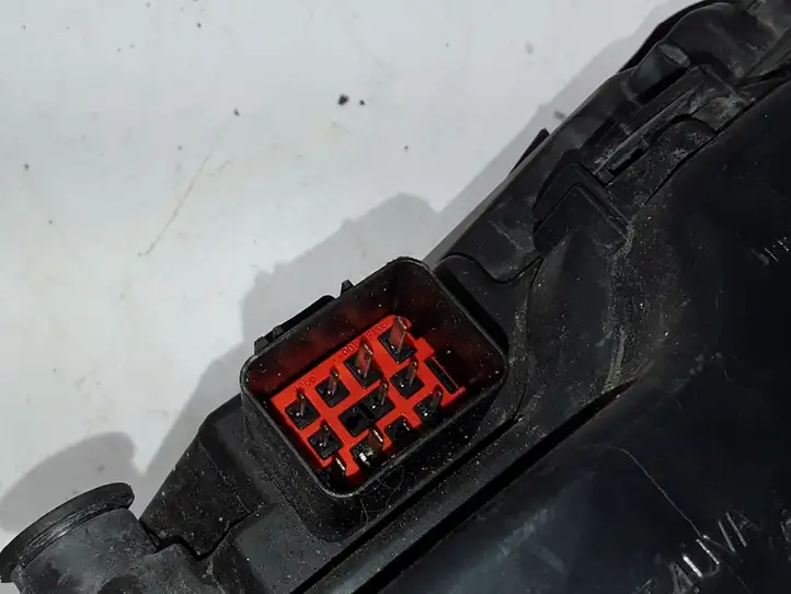Volvo XC70 (2007 - 2013) 31214169 Передняя фара — фото 6