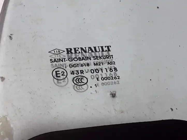 Renault Megane III (2009 - 2016) 972841528R Ветровик передней двери — фото 3