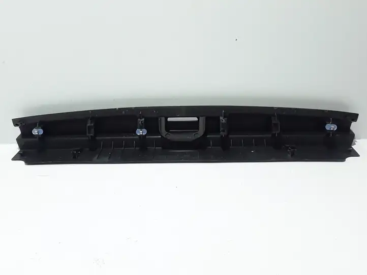 Renault Captur (2013 - 2020) 849205365R Отделка порога багажника — фото 2
