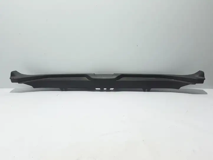 Volvo V70 (2007 - 2013) 39805315 Отделка порога багажника — фото 3