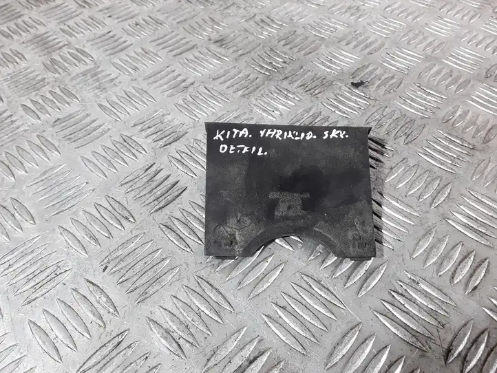 Audi A4 (2007 - 2011)  8K0971824AD Другая деталь отсека двигателя