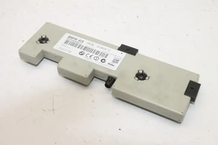 BMW 1 E82 E88 (2007 - 2014)  9187658 Усилитель антенны