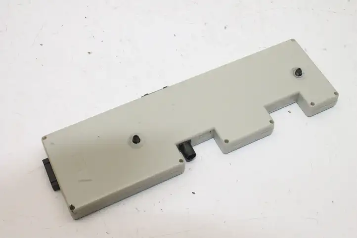 BMW 1 E82 E88 (2007 - 2014)  9187658 Усилитель антенны