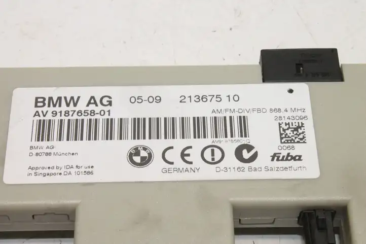 BMW 1 E82 E88 (2007 - 2014)  9187658 Усилитель антенны