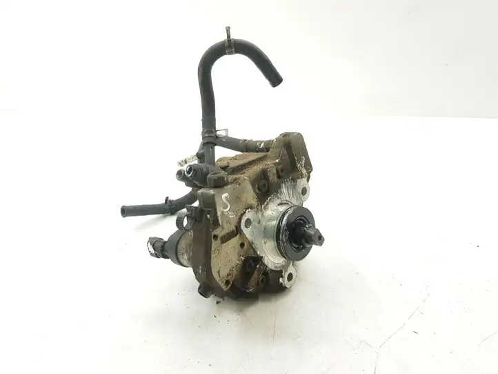 Toyota Corolla E120 E130 (2004 - 2007) 604075463298 Топливный насос — фото 1