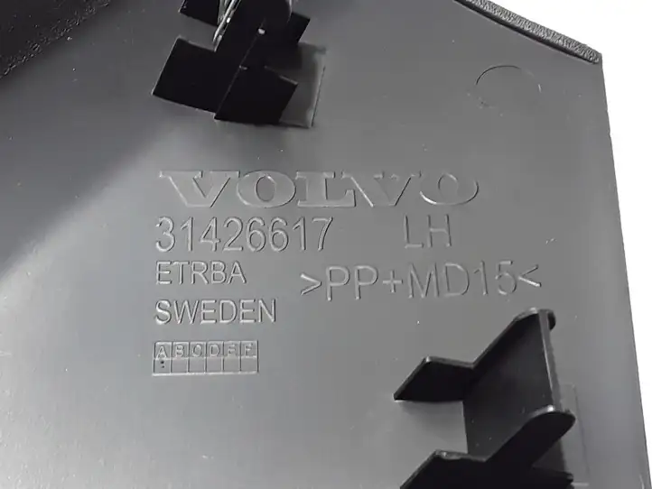 Volvo S90, V90 (2016 - 2020) 31426617 Верхняя обшивка стойки D — фото 2