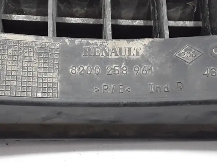 Renault Modus (2004 - 2007) 8200258961 Кронштейн заднего бампера — фото 3