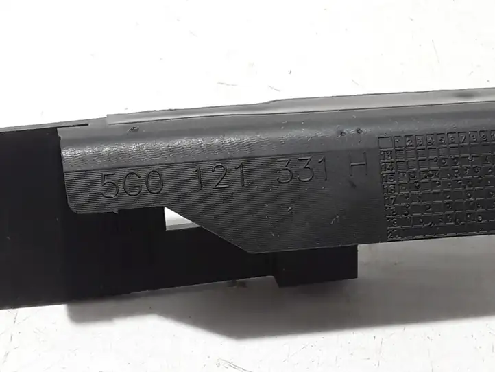 Volkswagen Golf VII (2013 - 2019) 5G0121331HOR Дефлектор воздуха — фото 2