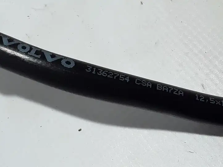Volvo XC90 (2014 - 2019) 31362754 Трубка подачи воздуха — фото 2