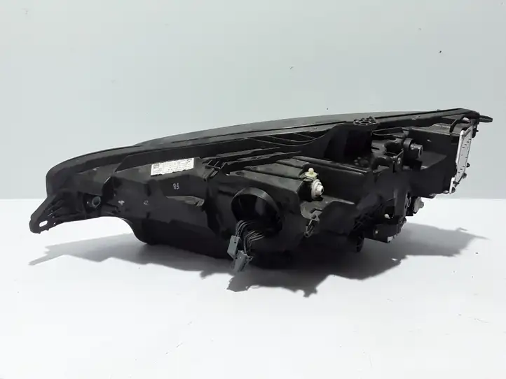 Volvo V60 (2013 - 2018) 32228810 Передняя фара — фото 4
