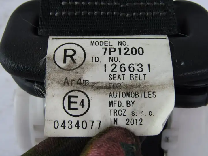 Toyota Aygo AB10 (2008 - 2012) Задний ремень безопасности — фото 2
