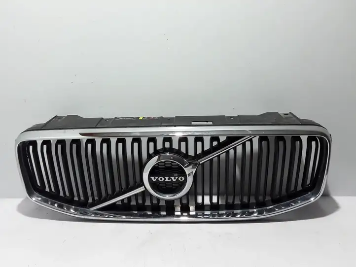 Volvo XC60 (2017 - ) 31425532 Передняя решетка — фото 1