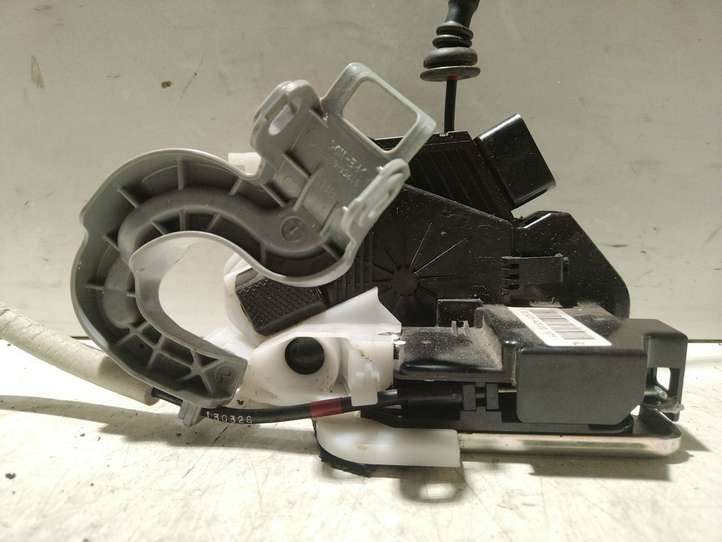 Kia Ceed (2012 - 2015)  81420A2010 Замок задней двери