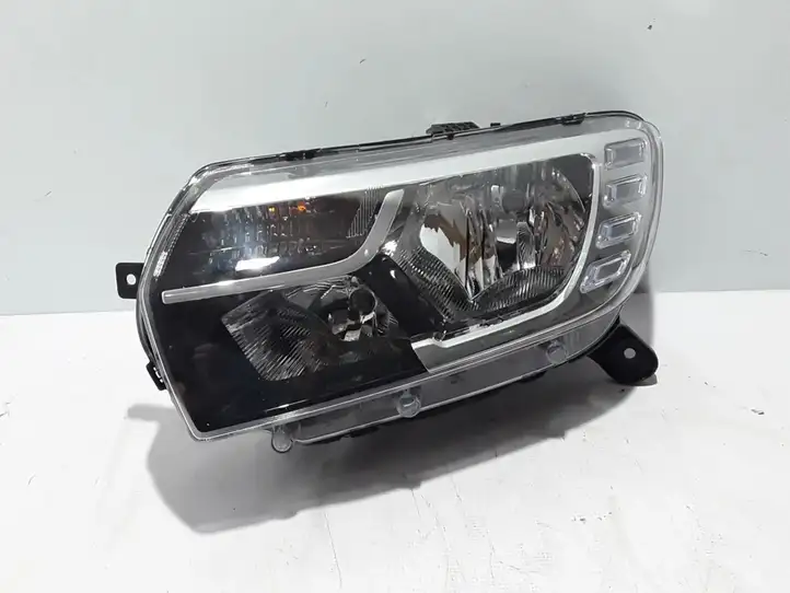 Dacia Logan II (2012 - 2020) 260604218R Передняя фара — фото 1