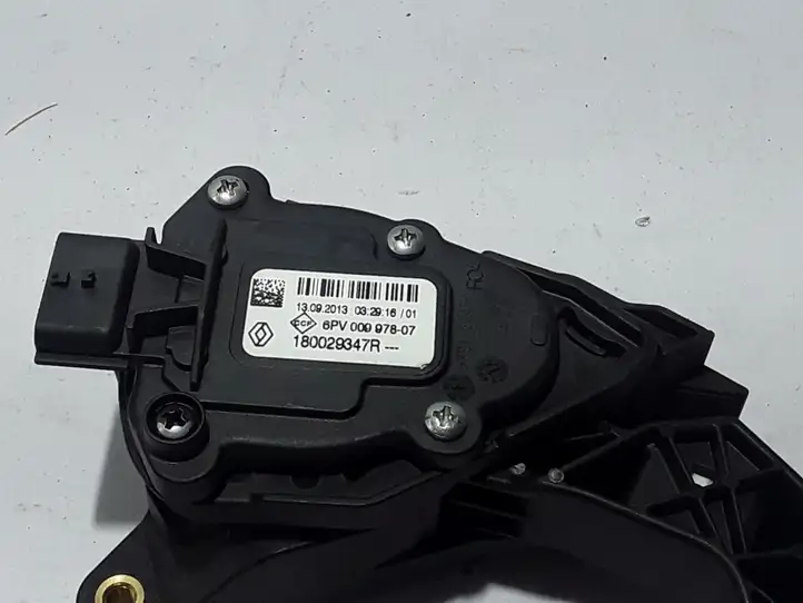 Renault Clio IV (2012 - 2019) 180029347R Педаль акселератора — фото 2