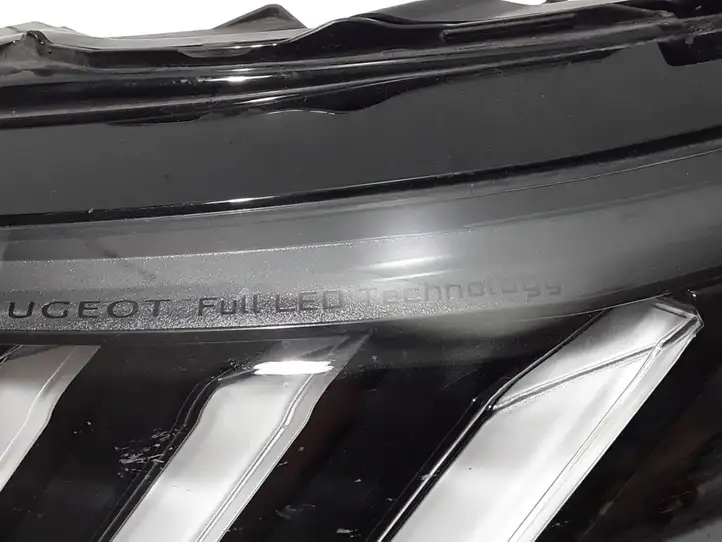 Peugeot 208 (2019 - ) 9823194180 Передняя фара — фото 4
