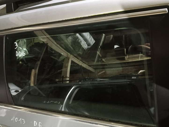 Volkswagen PASSAT B7 (2011 - 2014)   Основное стекло задних дверей