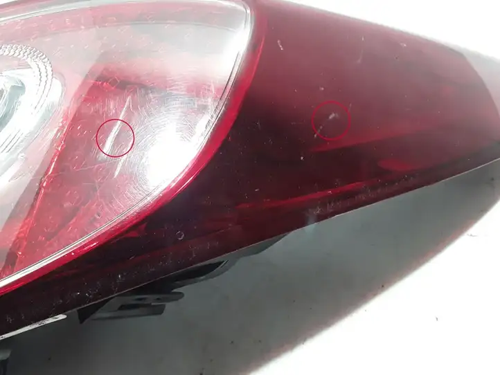 Renault Megane III (2009 - 2016) 265500010R Задний фонарь в кузове — фото 2