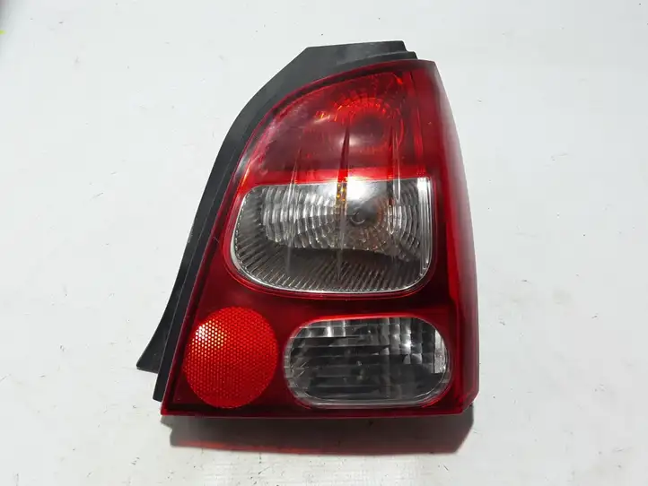 Renault Twingo II (2007 - 2014) 8200387889 Задний фонарь в кузове — фото 1