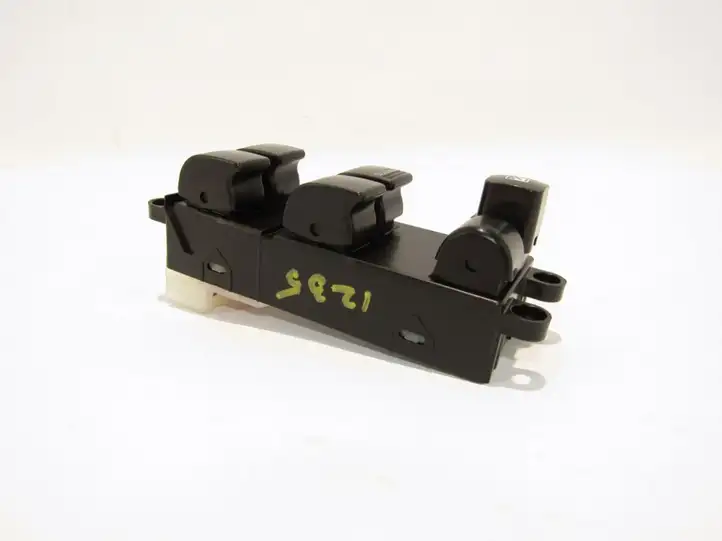 Subaru Forester SF (2000 - 2003) Кнопка стеклоподъемников — фото 2
